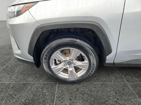 Used 2023 Toyota RAV4 XLE FWD image 14