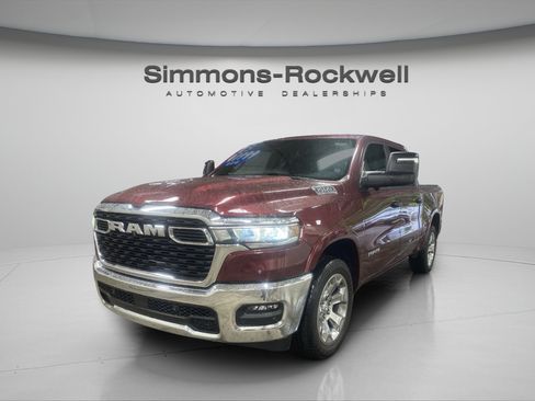 Used 2025 RAM 1500 Big Horn AWD/4WD image 1