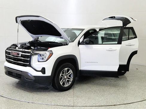 Used 2026 GMC Terrain Elevation FWD image 10