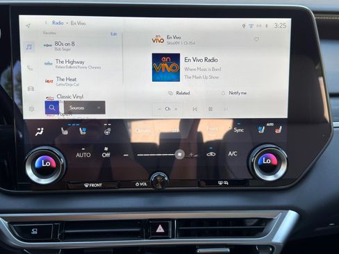Used 2025 Lexus RX 350 Premium Plus w/ Accessory Package FWD image 28
