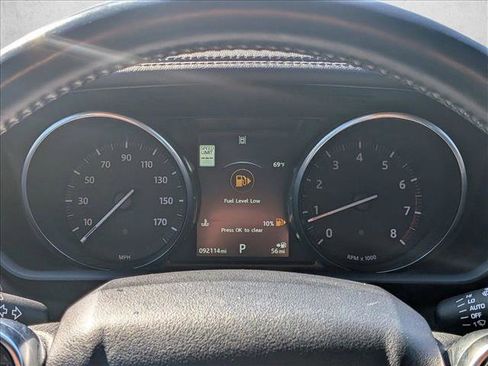 Used 2016 Land Rover Range Rover Sport HSE image 11