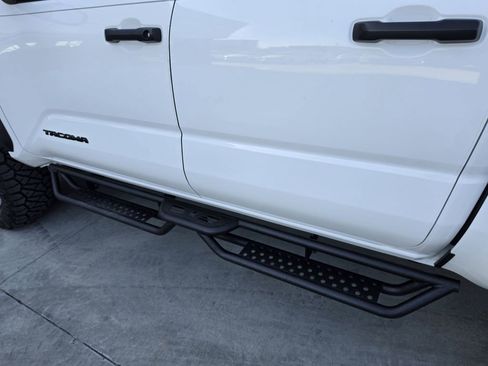 Used 2024 Toyota Tacoma TRD Off-Road w/ TRD Off Road Upgrade Package image 12