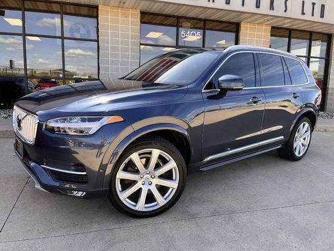 Used 2018 Volvo XC90 T6 Inscription w/ Convenience Package AWD/4WD image 2