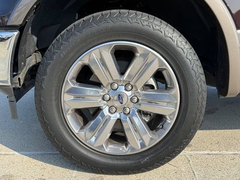 Used 2020 Ford F150 Lariat w/ Equipment Group 502A Luxury AWD/4WD image 14