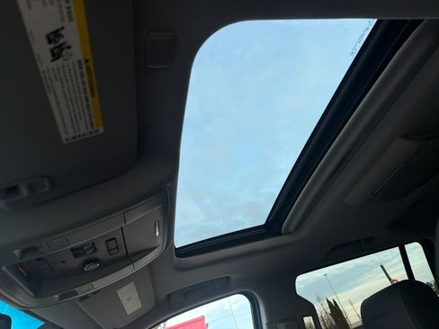 Used 2016 GMC Yukon XL Denali w/ Open Road Package image 30