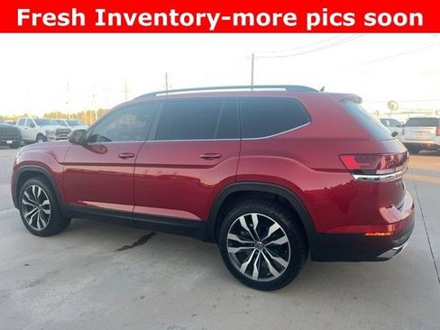 Used 2022 Volkswagen Atlas SE w/ Panoramic Sunroof Package image 5