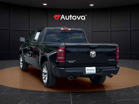 Used 2022 RAM 1500 Laramie AWD/4WD image 3