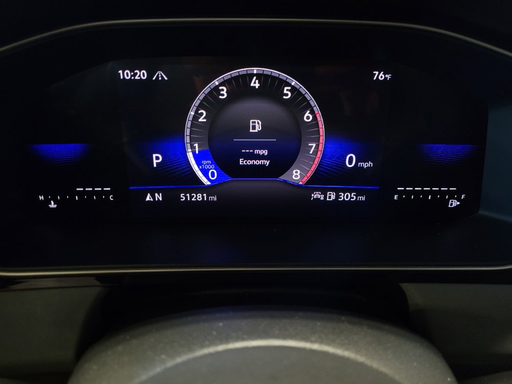 Used 2025 Volkswagen Jetta SE FWD image 23