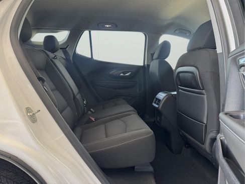 Used 2024 GMC Terrain SLE AWD/4WD image 28