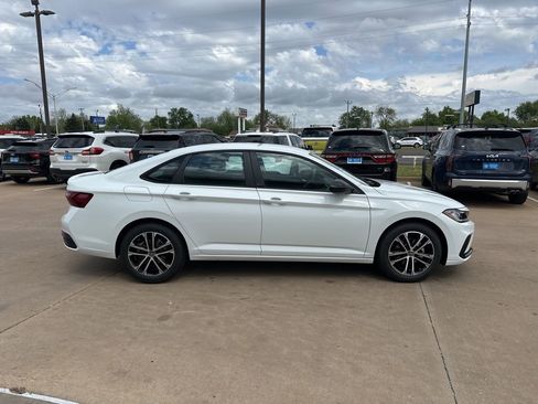 New 2026 Volkswagen Jetta Sport FWD image 4
