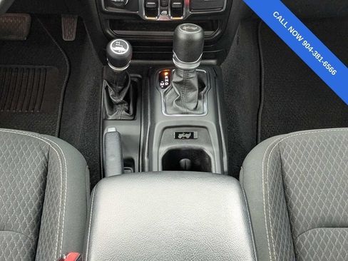 Used 2021 Jeep Wrangler Unlimited Sport AWD/4WD image 19