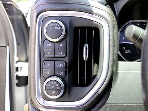 Used 2021 GMC Sierra 2500 AT4 AWD/4WD image 18