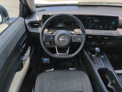 Certified 2026 Nissan Kicks SV FWD image 16