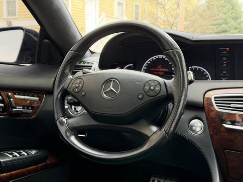 Used 2011 Mercedes-Benz CL 63 AMG image 31