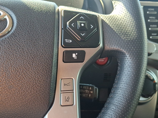 Used 2024 Toyota 4Runner SR5 AWD/4WD image 21