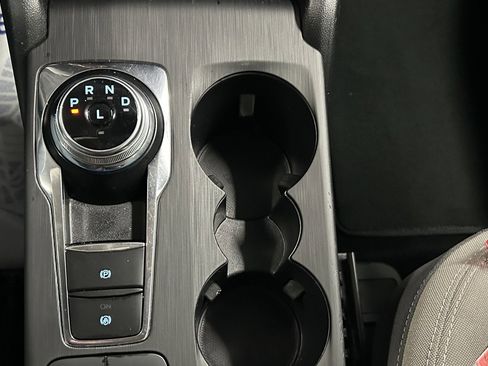 Used 2020 Ford Escape SE image 34