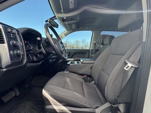 Used 2018 Chevrolet Silverado 1500 LT w/ All Star Edition image 17