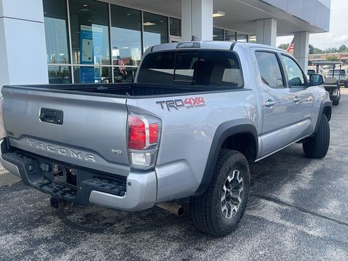 Used 2020 Toyota Tacoma TRD Off-Road w/ Technology Package AWD/4WD image 3