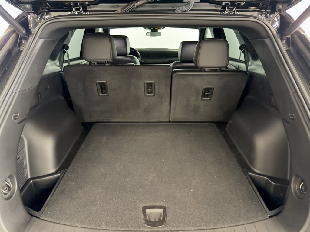 Used 2022 Chevrolet Blazer RS FWD image 28
