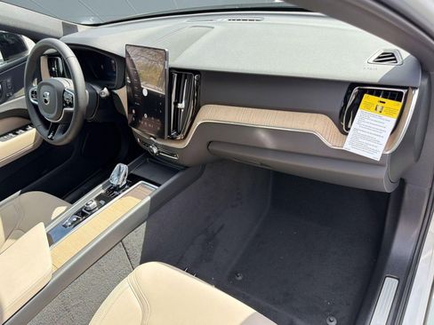New 2026 Volvo XC60 B5 Plus w/ Climate Package image 31