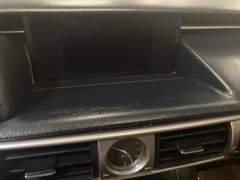 Used 2016 Lexus IS 200t RWD image 23