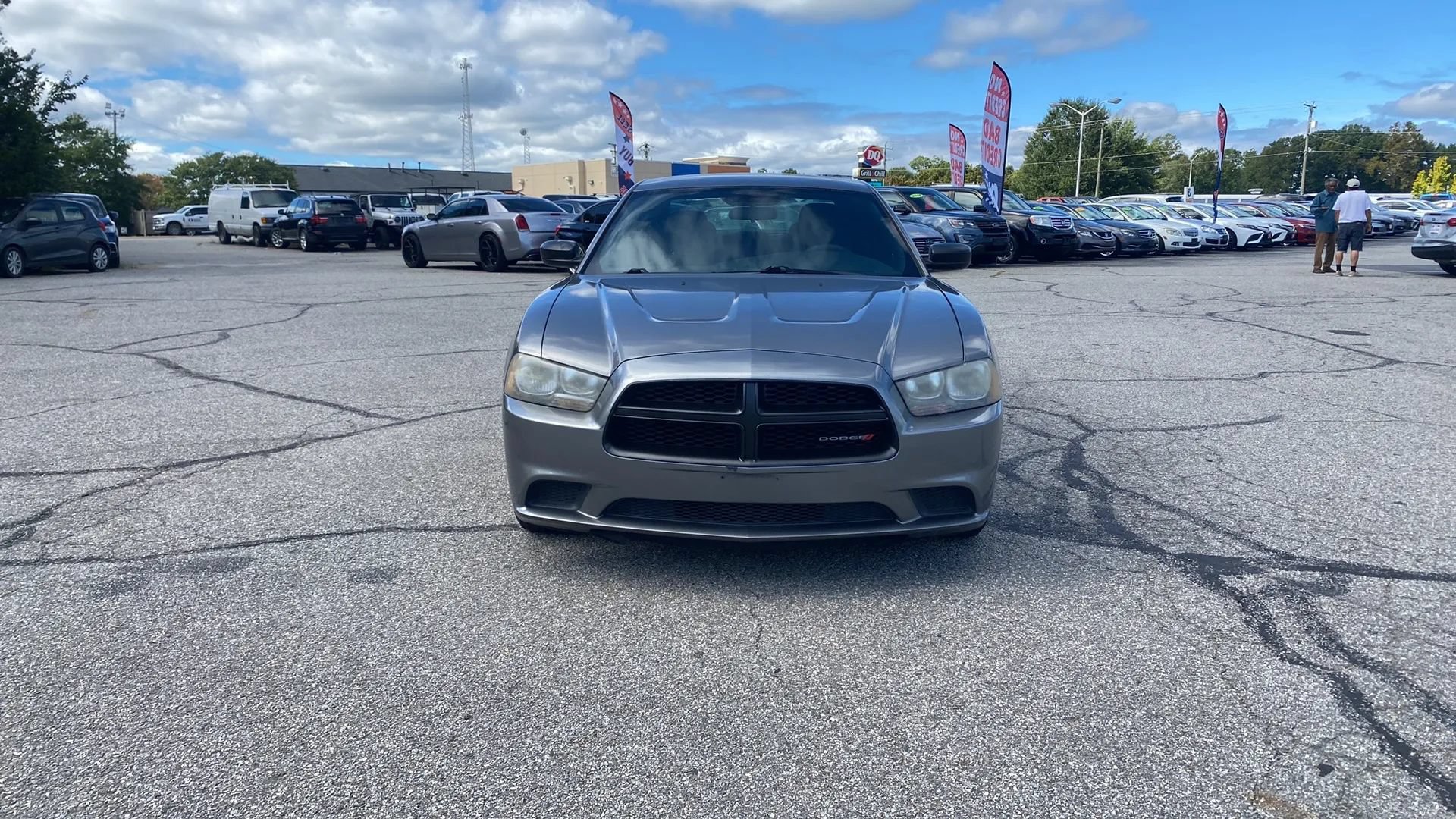 Used 2012 Dodge Charger SE RWD image 1