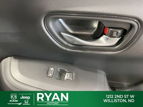 New 2026 Honda HR-V EX-L image 38