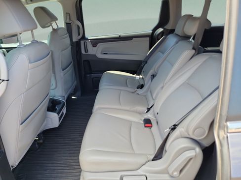 Used 2019 Honda Odyssey EX-L image 9
