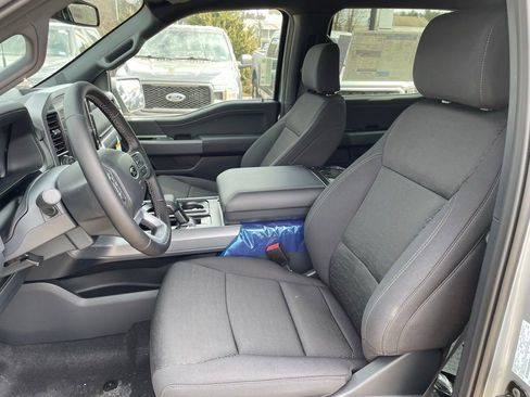 New 2026 Ford F150 XLT w/ Equipment Group 302A MID image 8