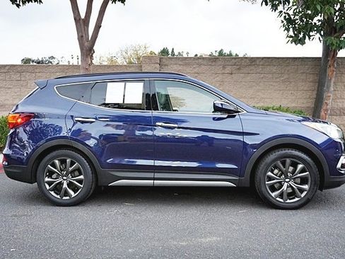 Used 2018 Hyundai Santa Fe Sport image 7