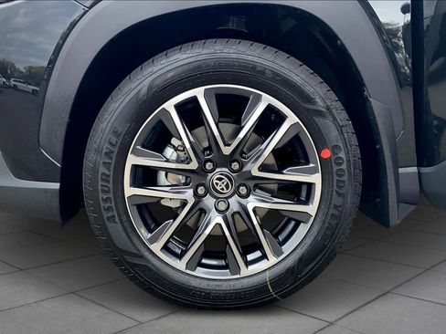 New 2026 Toyota Corolla Cross XLE image 11