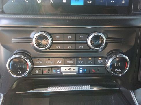 Used 2021 Ford F150 Platinum AWD/4WD image 28