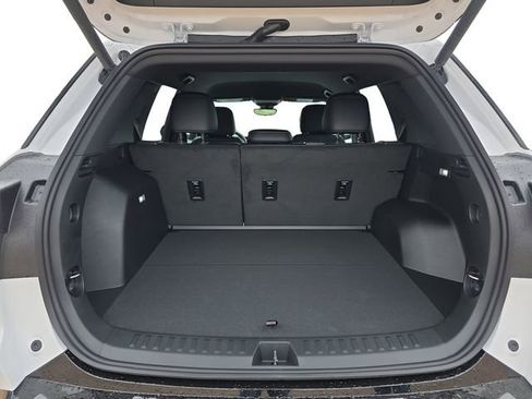 New 2026 GMC Terrain AT4 w/ Convenience Package III AWD/4WD image 19