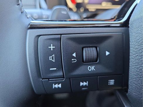 New 2026 Nissan Pathfinder SL image 19