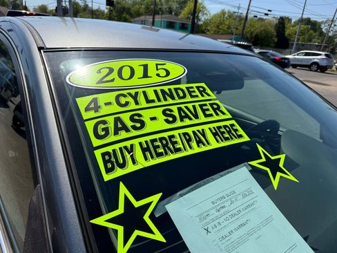 Used 2015 Nissan Sentra SV w/ Navigation Package image 2