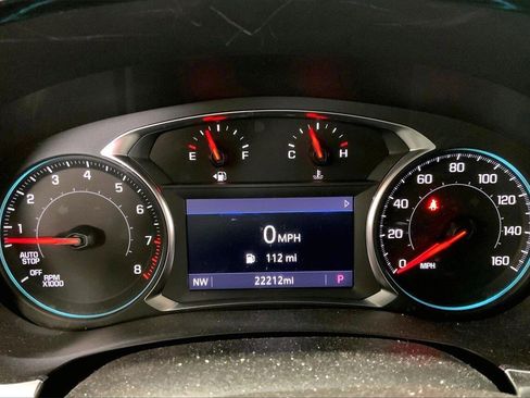 Used 2023 Chevrolet Traverse LT image 18