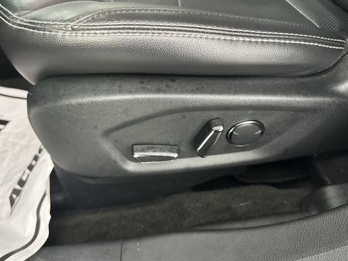 Used 2018 Ford Explorer Limited AWD/4WD image 12