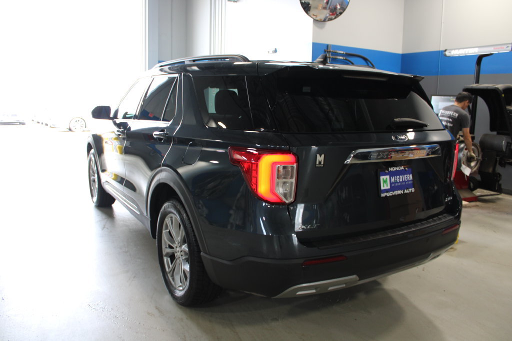 Used 2023 Ford Explorer XLT w/ Equipment Group 202A AWD/4WD image 25