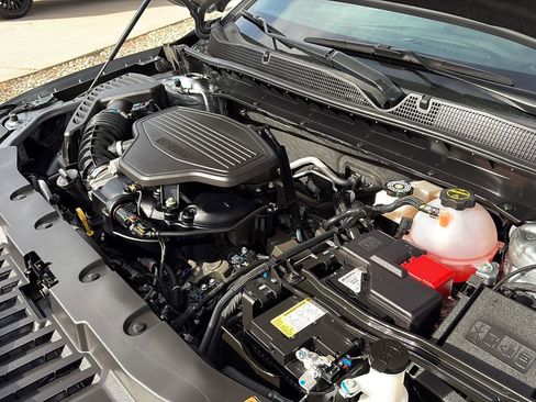 Used 2025 Chevrolet Blazer RS image 10