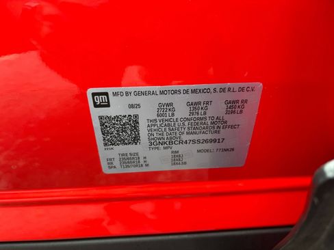 Used 2025 Chevrolet Blazer LT FWD image 28