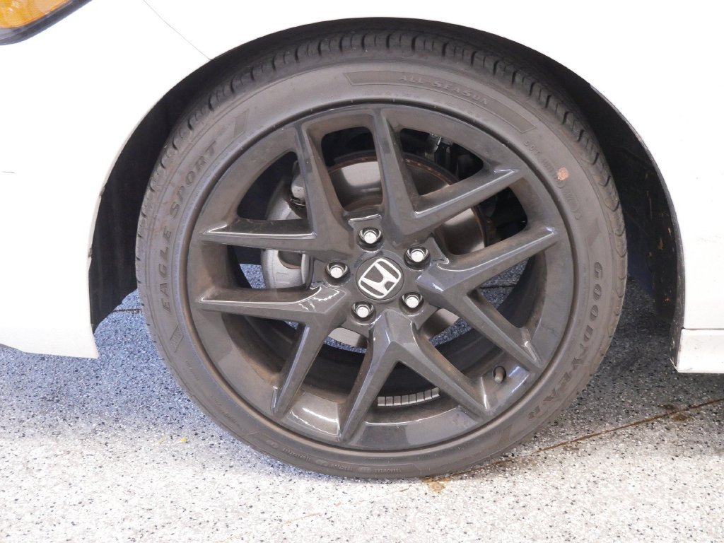 Used 2025 Honda Civic Sport image 12