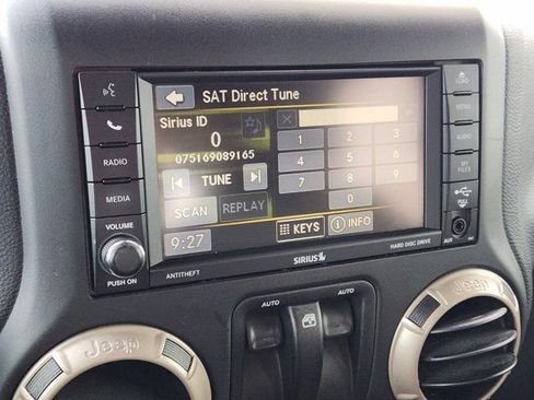 Used 2017 Jeep Wrangler 75th Anniversary image 5