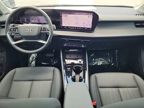 New 2026 Audi Q3 quattro 2.0T AWD/4WD image 2