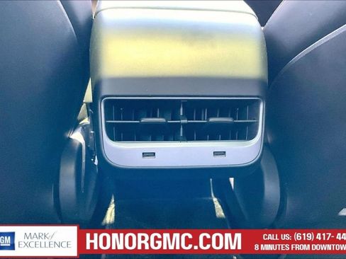 Used 2019 Tesla Model 3 Standard Range RWD image 13
