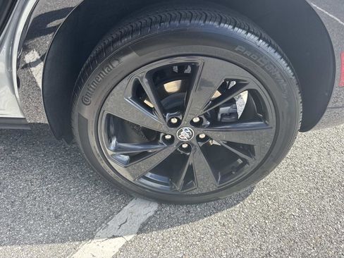 Used 2023 Buick Envision Preferred w/ Sport Touring Package image 4