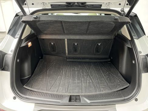 Used 2023 Buick Encore GX Essence w/ Experience Buick Package AWD/4WD image 3