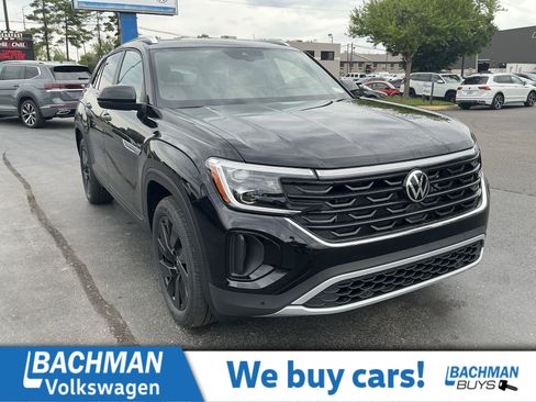 New 2026 Volkswagen Atlas Cross Sport SE AWD/4WD image 1