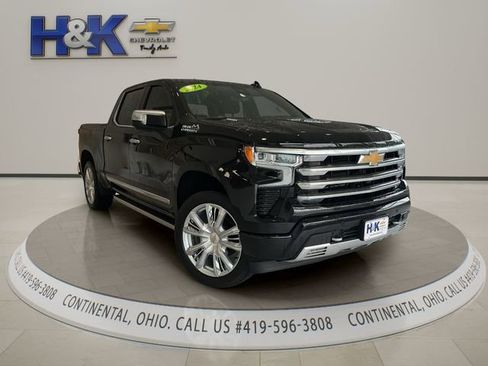 Used 2024 Chevrolet Silverado 1500 High Country w/ High Country Premium Package AWD/4WD image 1