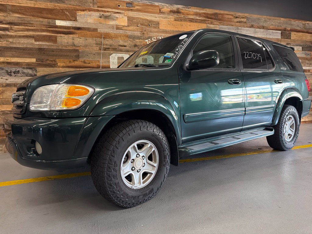Used 2004 Toyota Sequoia Limited w/ Preferred Accessory Pkg AWD/4WD image 9