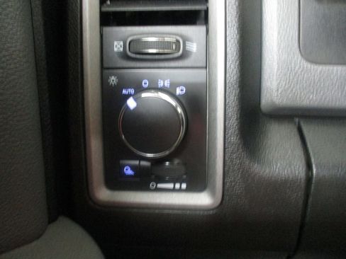 Used 2015 RAM 3500 Tradesman w/ Power & Remote Entry Group AWD/4WD image 19